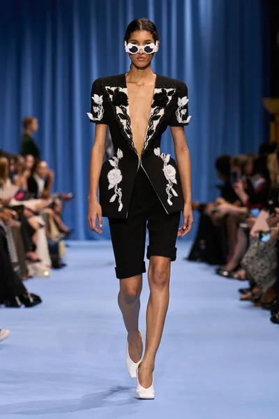 Look 46